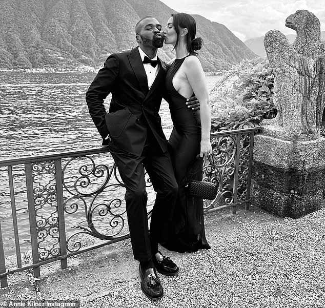 Энни Килнер впервые сфотографировали с новым мужчиной, а его друзья предполагают, что он мог бы заменить Кайла Уокера в ее жизни.