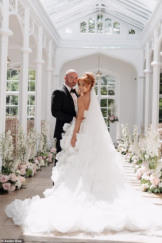 They also posed for striking snaps inside the Victorian orangery